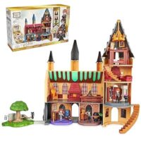 Magical Minis Hogwarts Castle Playset, 22 Accessories, 3 Figures