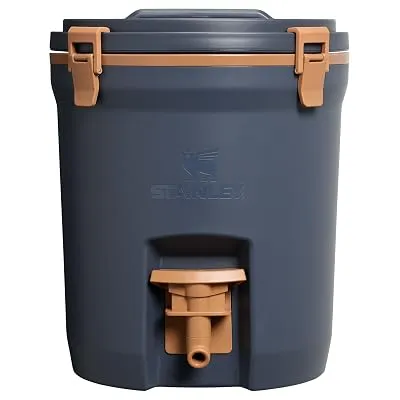 STANLEY Fast Flow Water Jug, 2 Gallon