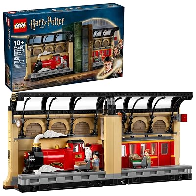 LEGO Harry Potter Book Nook: Hogwarts Express Building Set