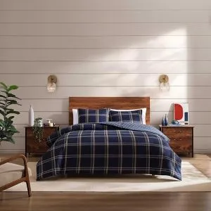 Tommy Hilfiger - King Size Comforter Set with Matching Shams