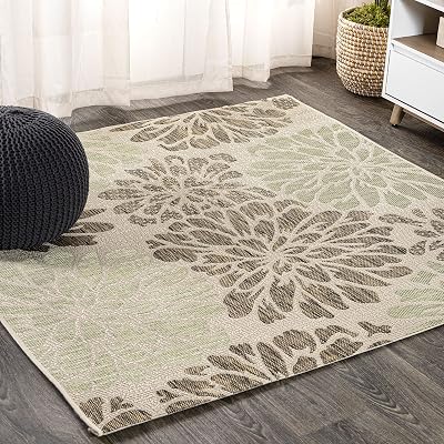 JONATHAN Y Floral Area Rug for Outdoors - $32.74 ($63.00)